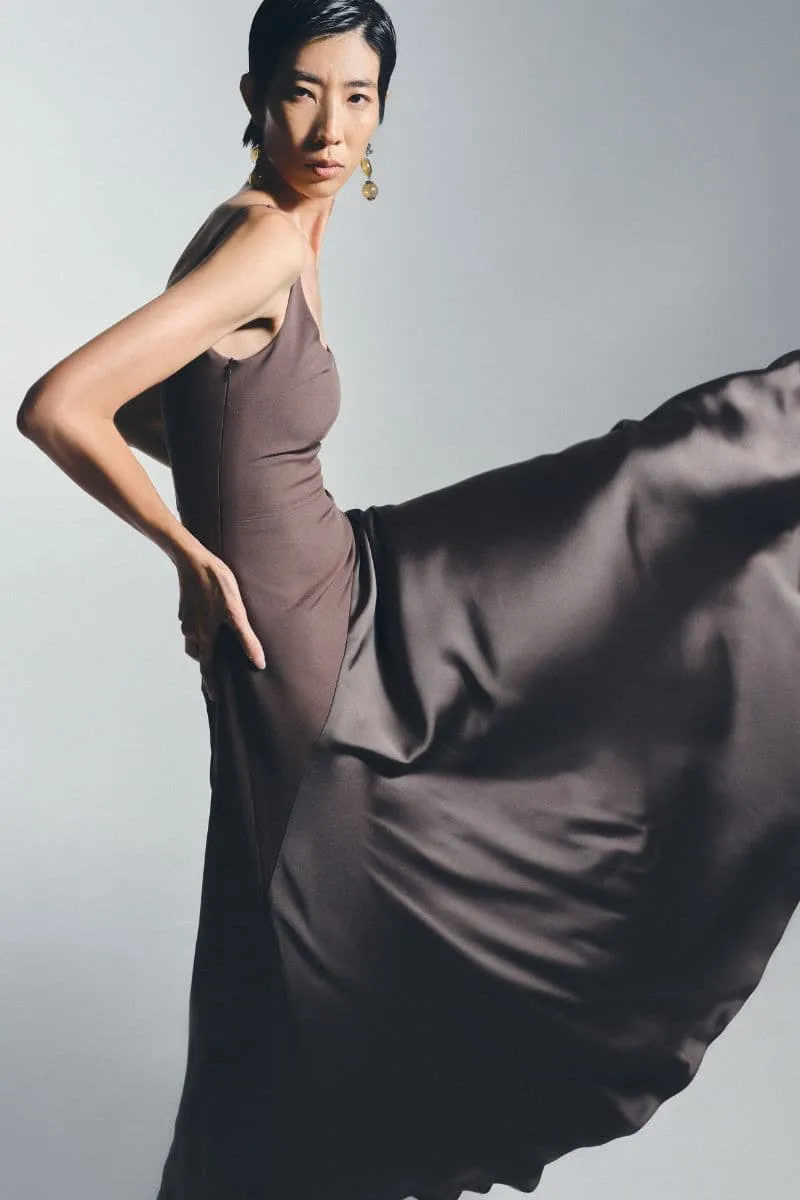 BROWN SLIT CURVE MIDI DRESS