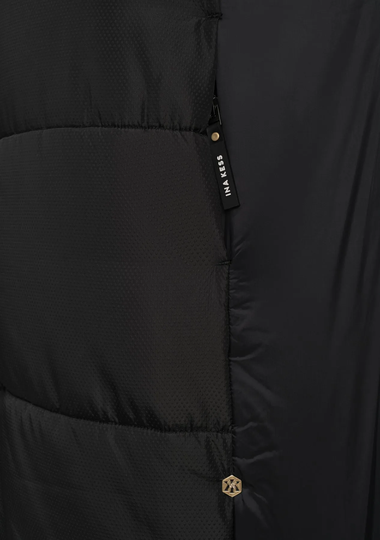 CARAPACE Vest black