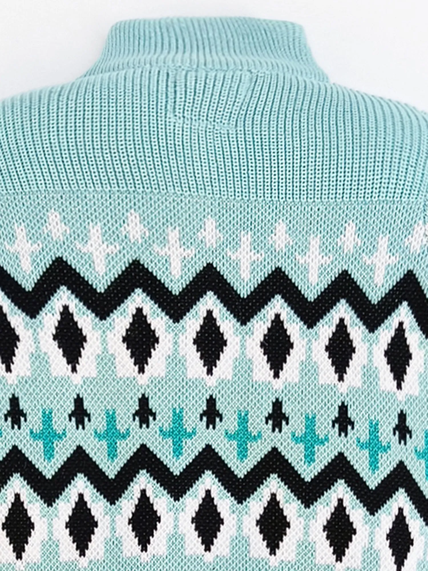 Curving Sweater