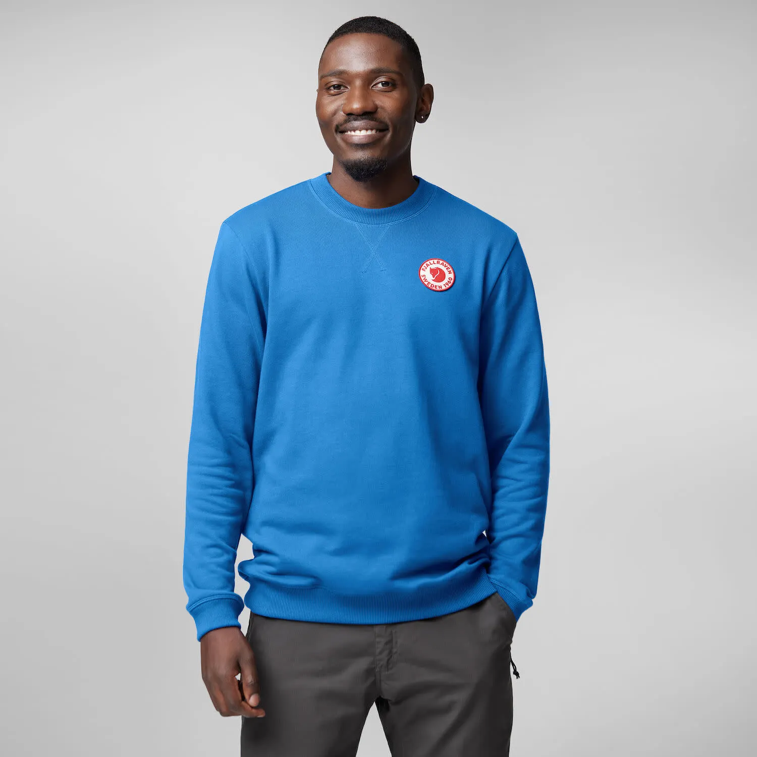 Fjällräven Men&#x27;s 1960 Logo Badge Sweater Grey-Melange | Buy Fjällräven Men&#x27;s 1960 Logo Badge Sweater Grey-Melange here | Outnorth