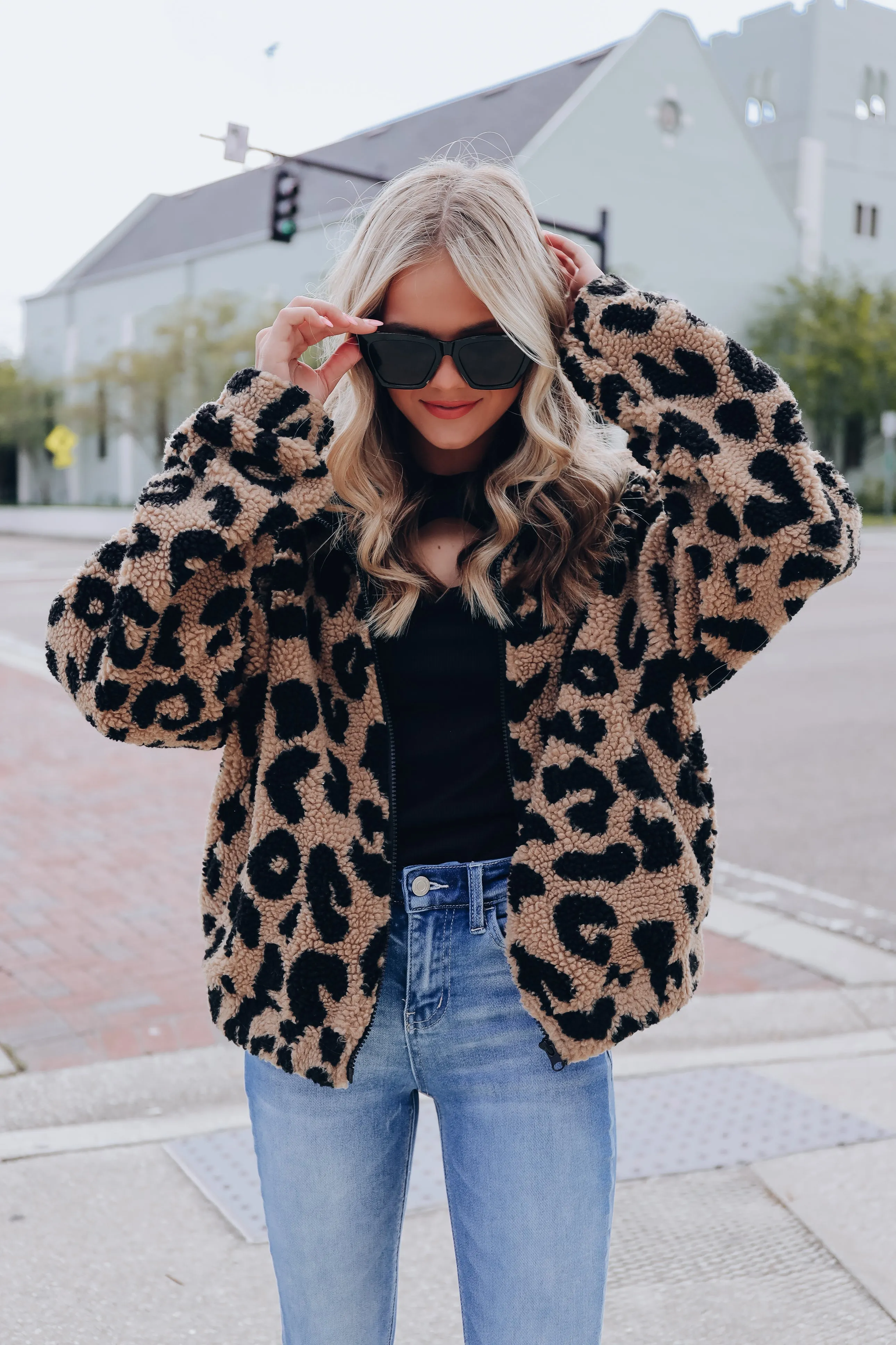 Leopard Print Sherpa Jacket - Mocha