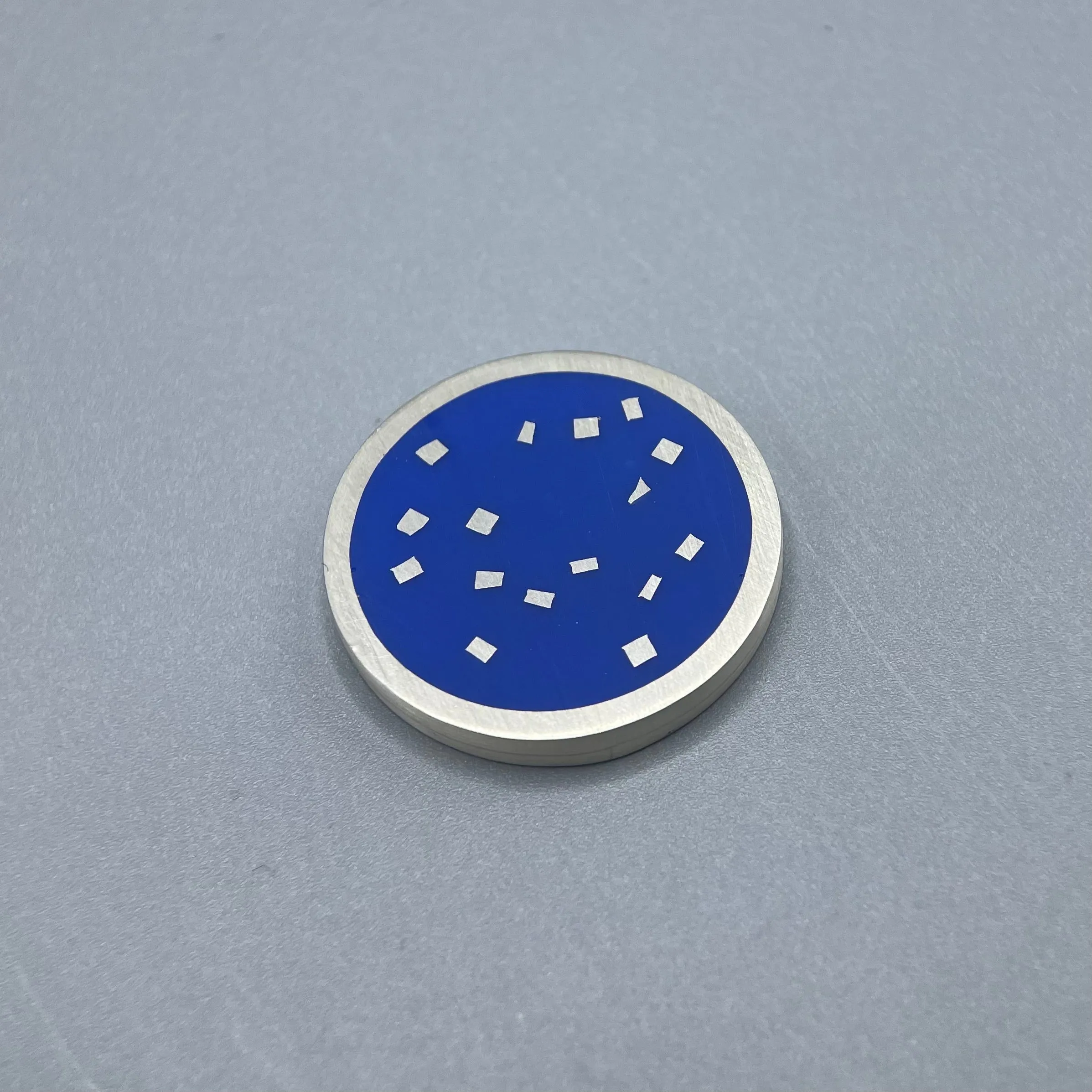 Ruth Hollywood 'Regarde En Haut' Magnetic Brooch
