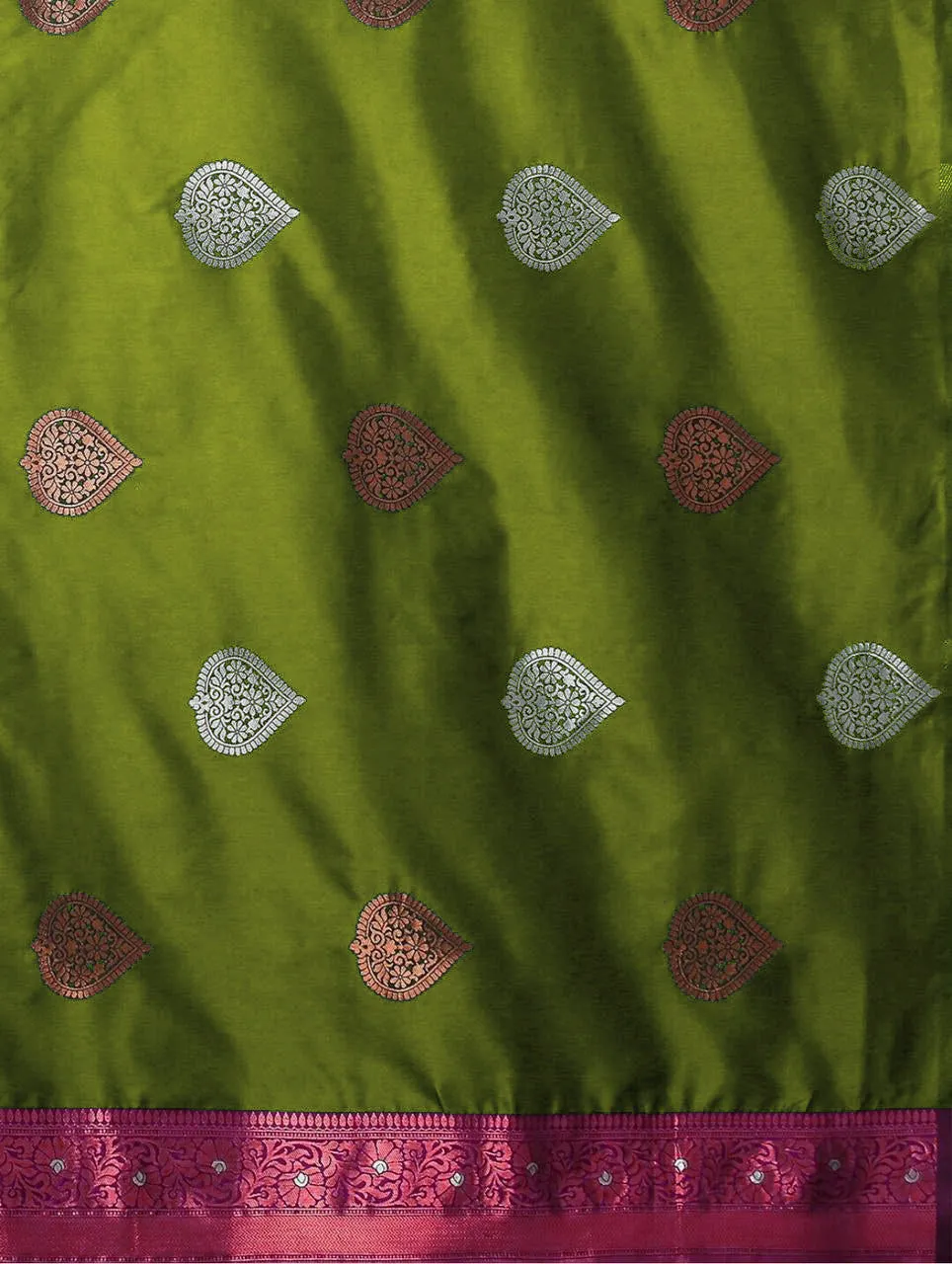 Smart Mahndi Soft Silk Saree With Staring Blouse Piece