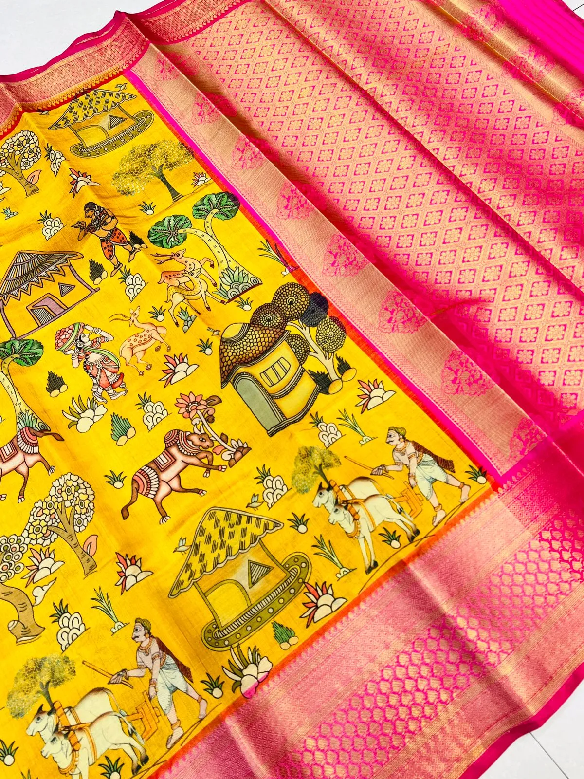 Smart Yellow Kalamkari Printed Saree With Redolent Blouse Piece